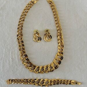 Rare Vintage Gold-Tone Statement Parure